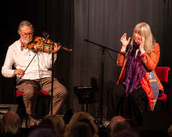 Maddy Prior and Peter Knight